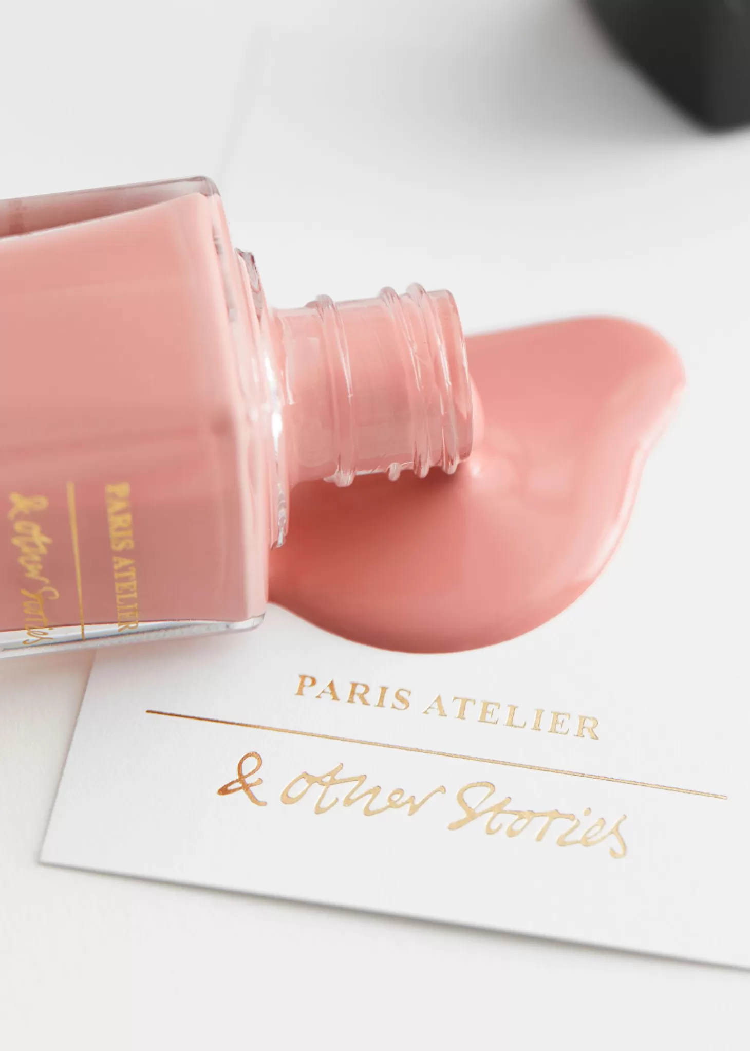 Kvinnor & Other Stories Naglar | Nagellack