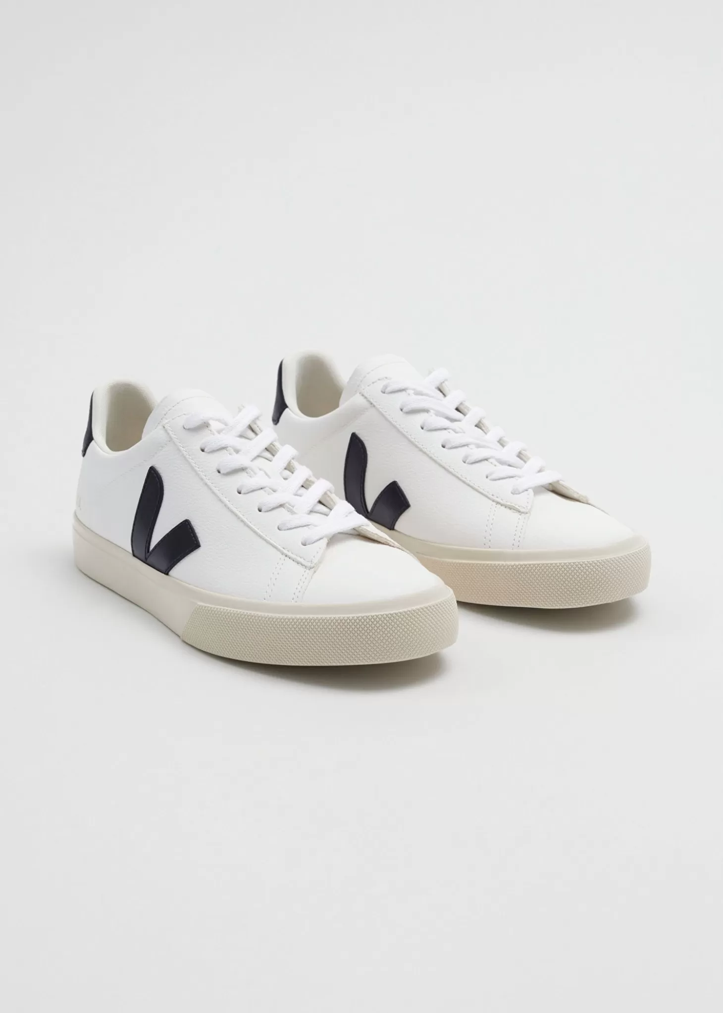 Kvinnor & Other Stories Sneakers | Veja Campo Leather Sneakers