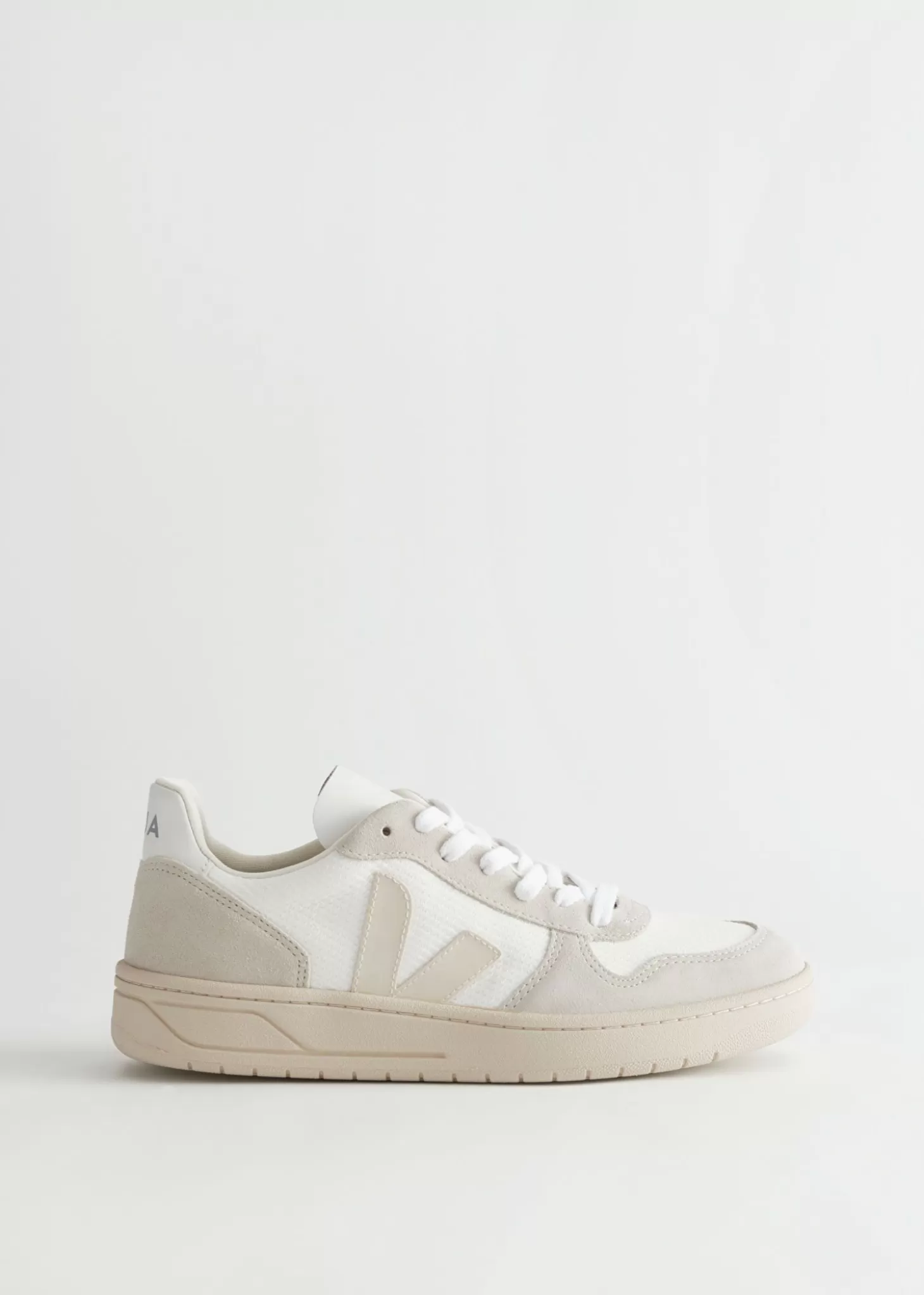 Kvinnor & Other Stories Sneakers | Veja V-10 Sneakers